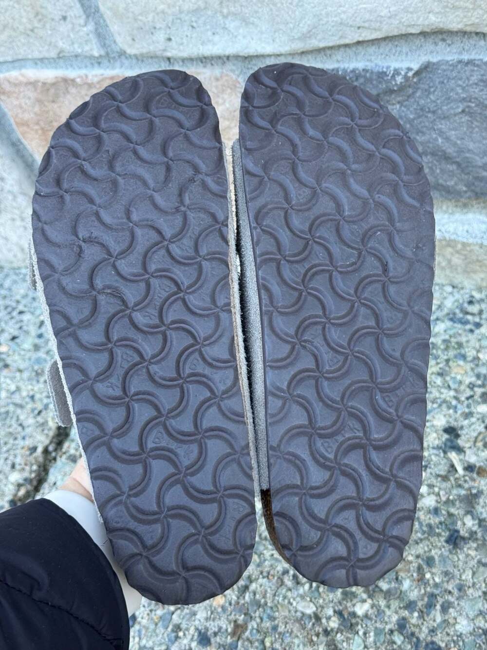 Birkenstock Arizona Soft Footbed Suede Slide Sandals in Taupe Size 38 - Picture 11 of 13